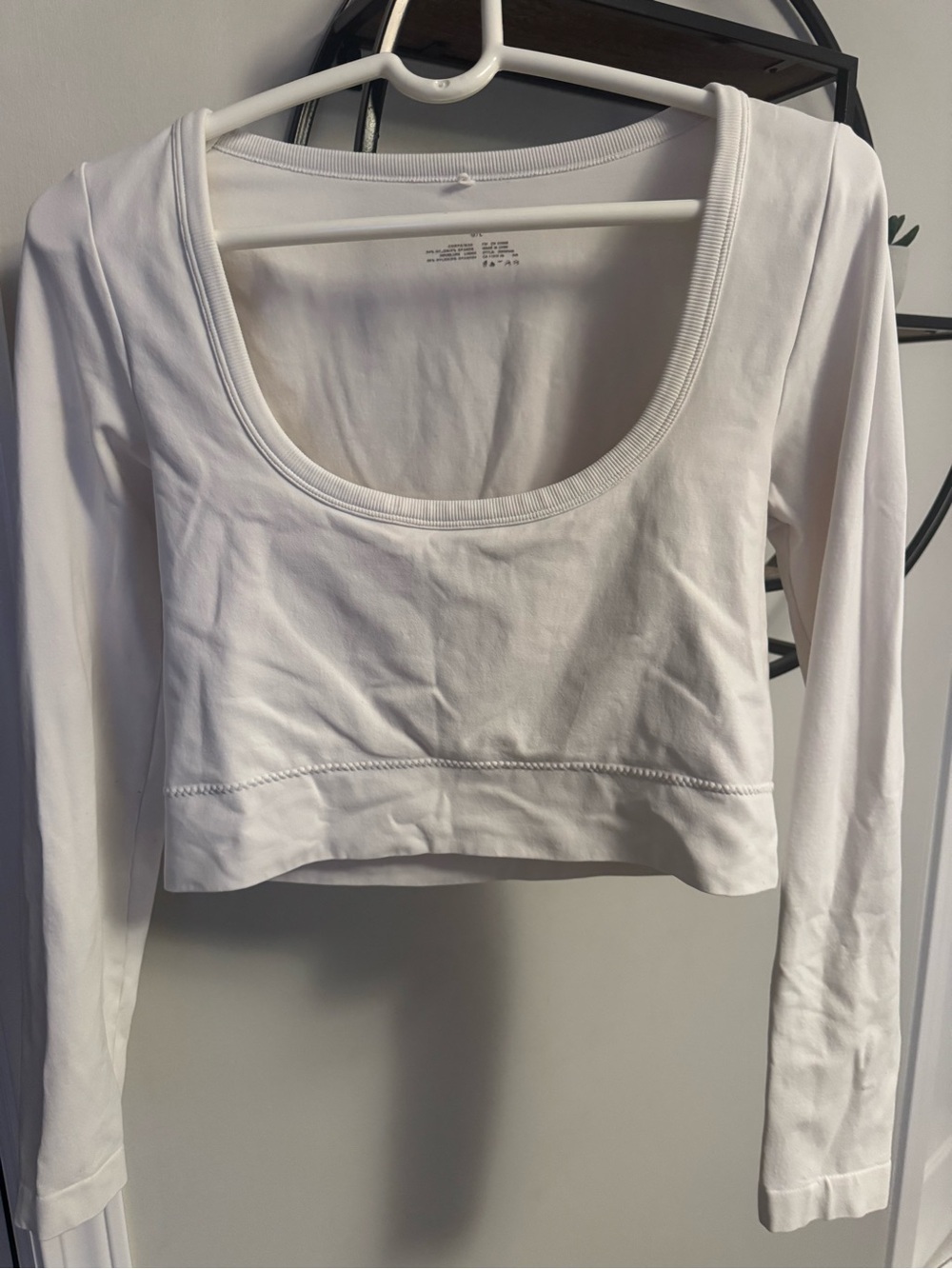 Women's Long Sleeve Scoop Neck Crop Top - White from garage, size large
